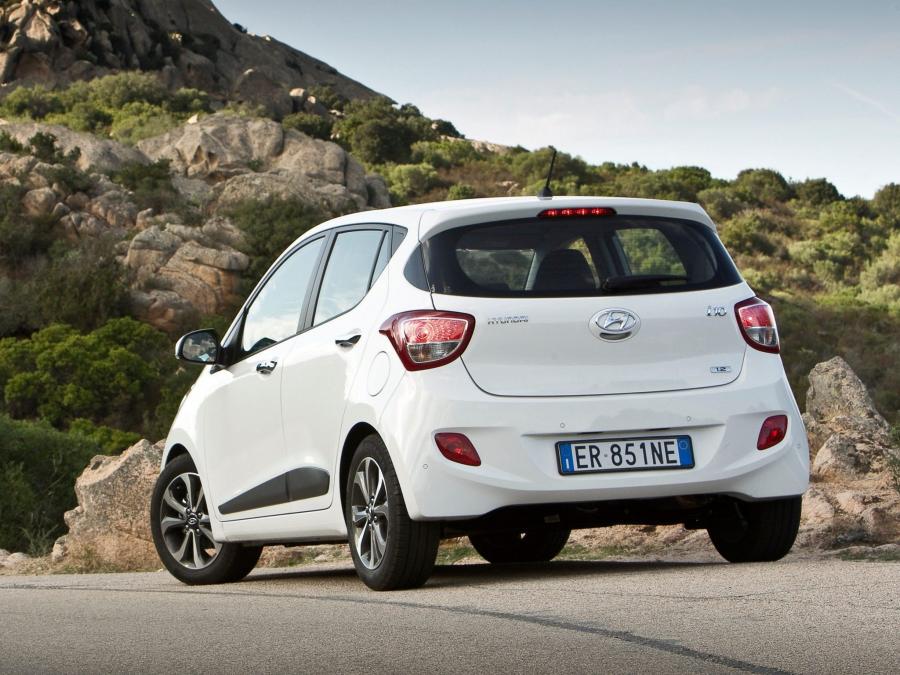  Hyundai i10 2013 года  (фото 7 из 30)